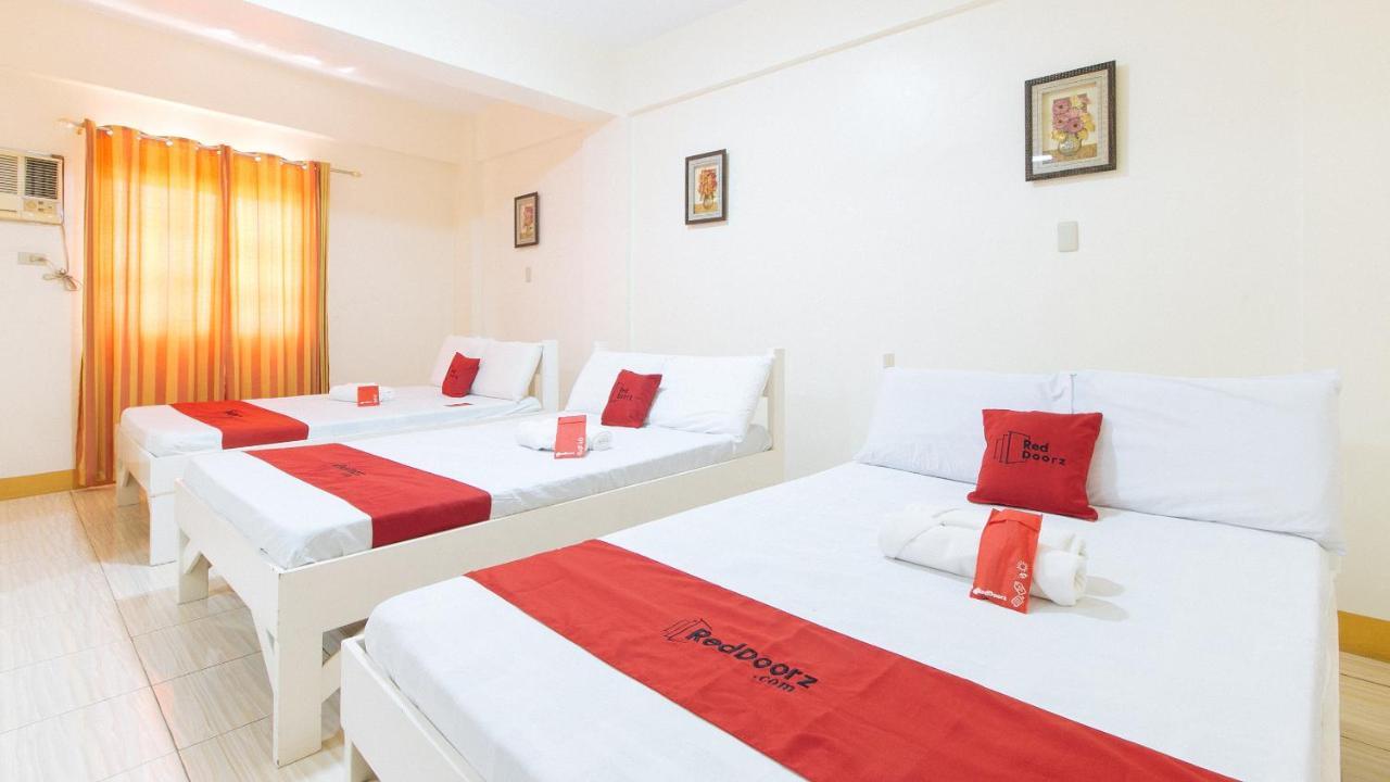 Reddoorz @ Golden Skye Hotel Guagua Екстериор снимка