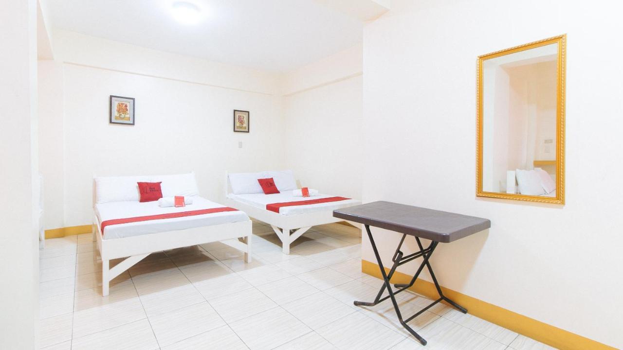 Reddoorz @ Golden Skye Hotel Guagua Екстериор снимка
